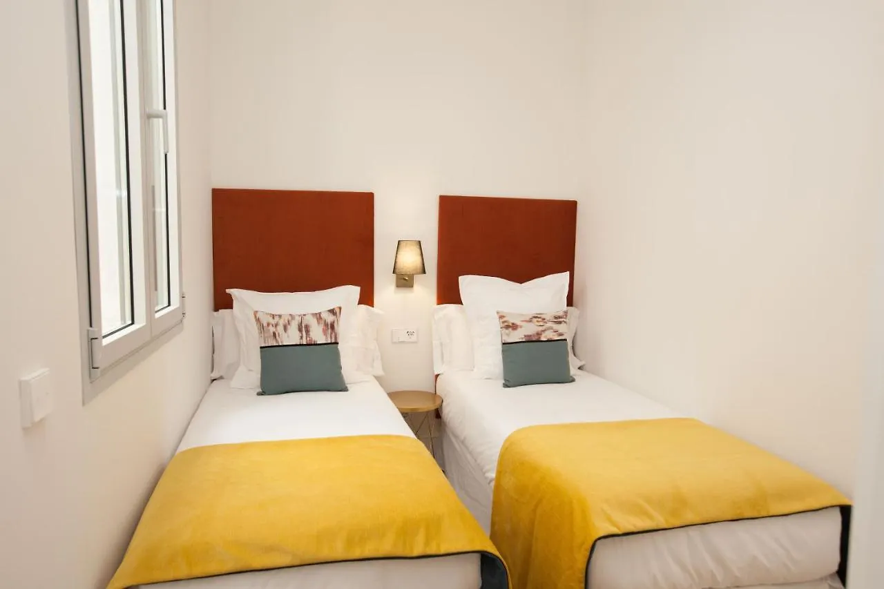 Isg Apartments Cedaceros 세비야