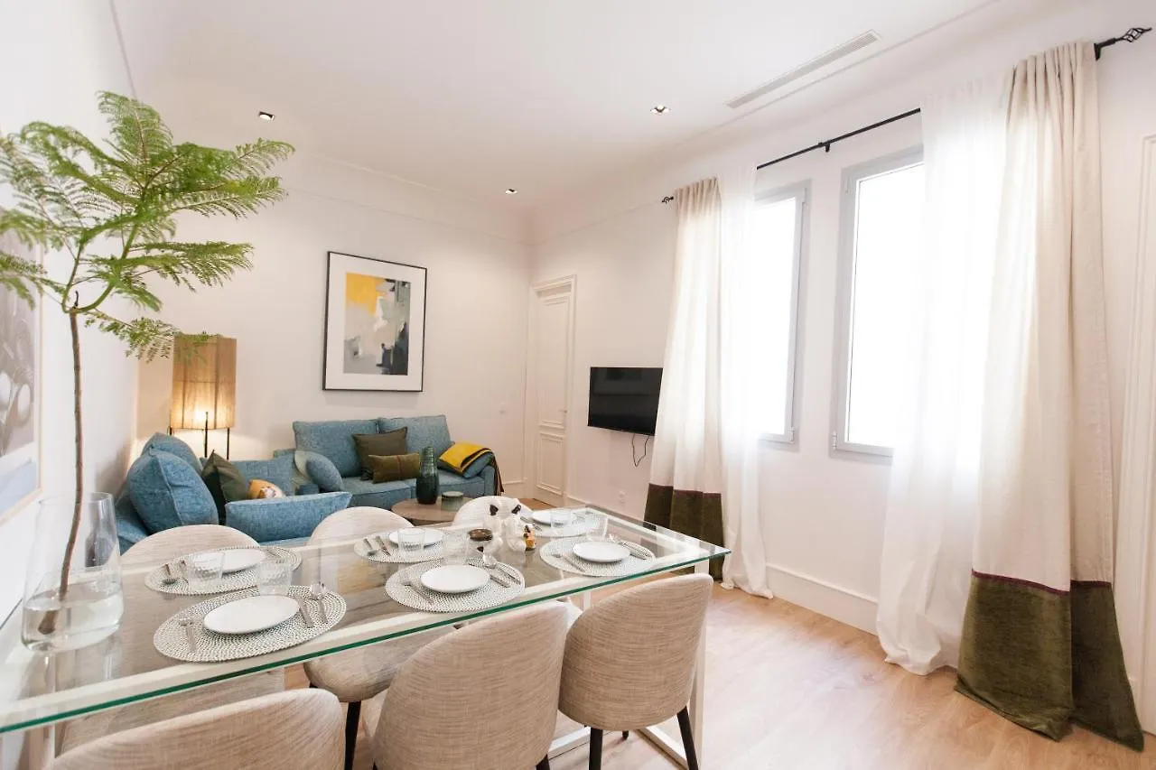 Isg Apartments Cedaceros 세비야