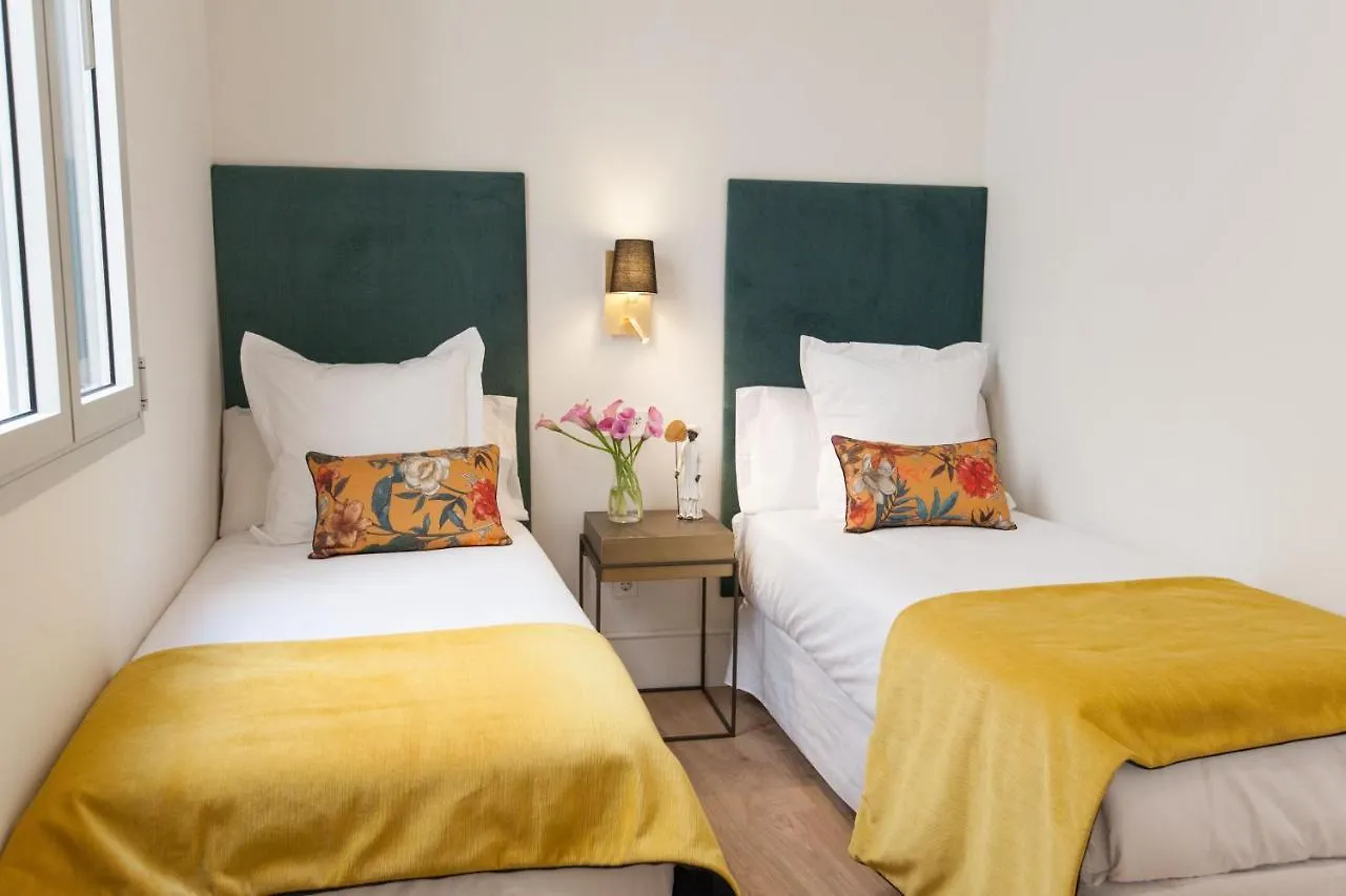 Isg Apartments Cedaceros 세비야