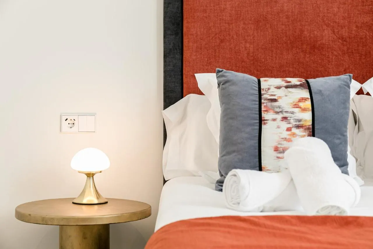 Isg Apartments Cedaceros 세비야