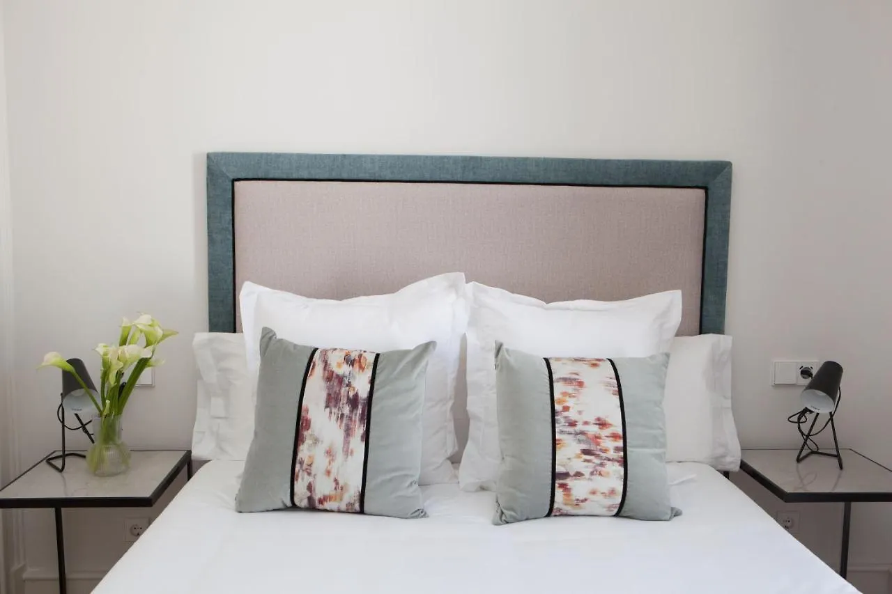 Isg Apartments Cedaceros 세비야