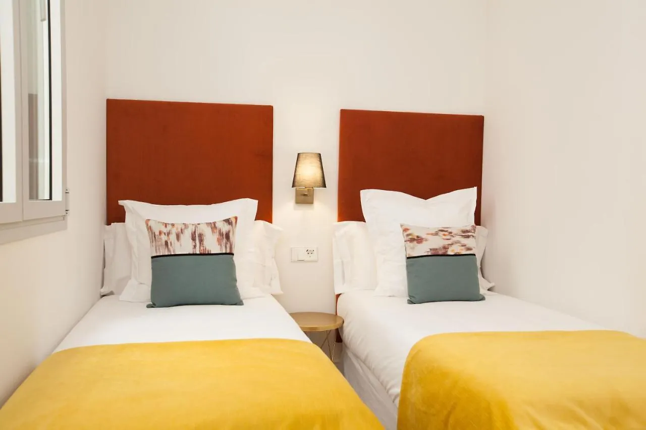 Isg Apartments Cedaceros 세비야 0*,