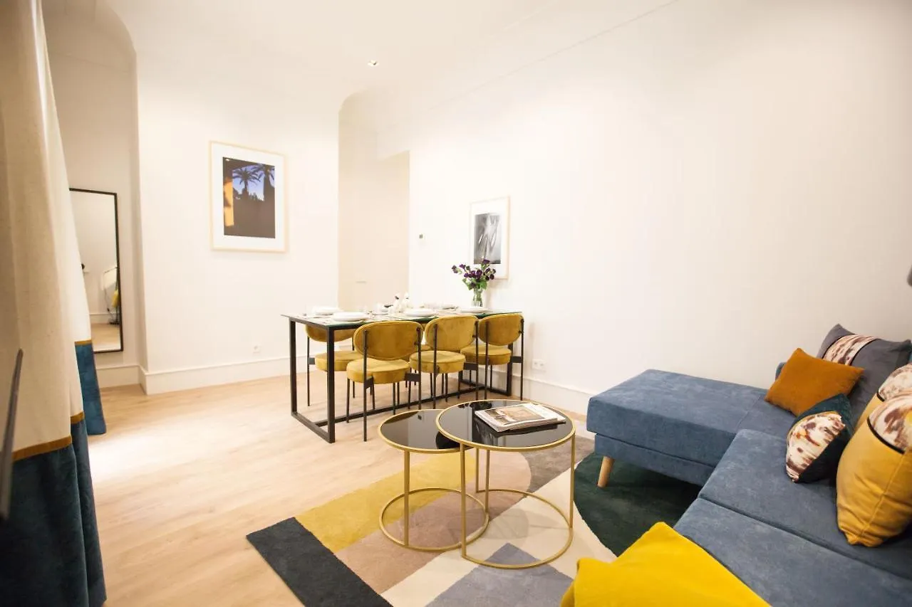 Isg Apartments Cedaceros 세비야