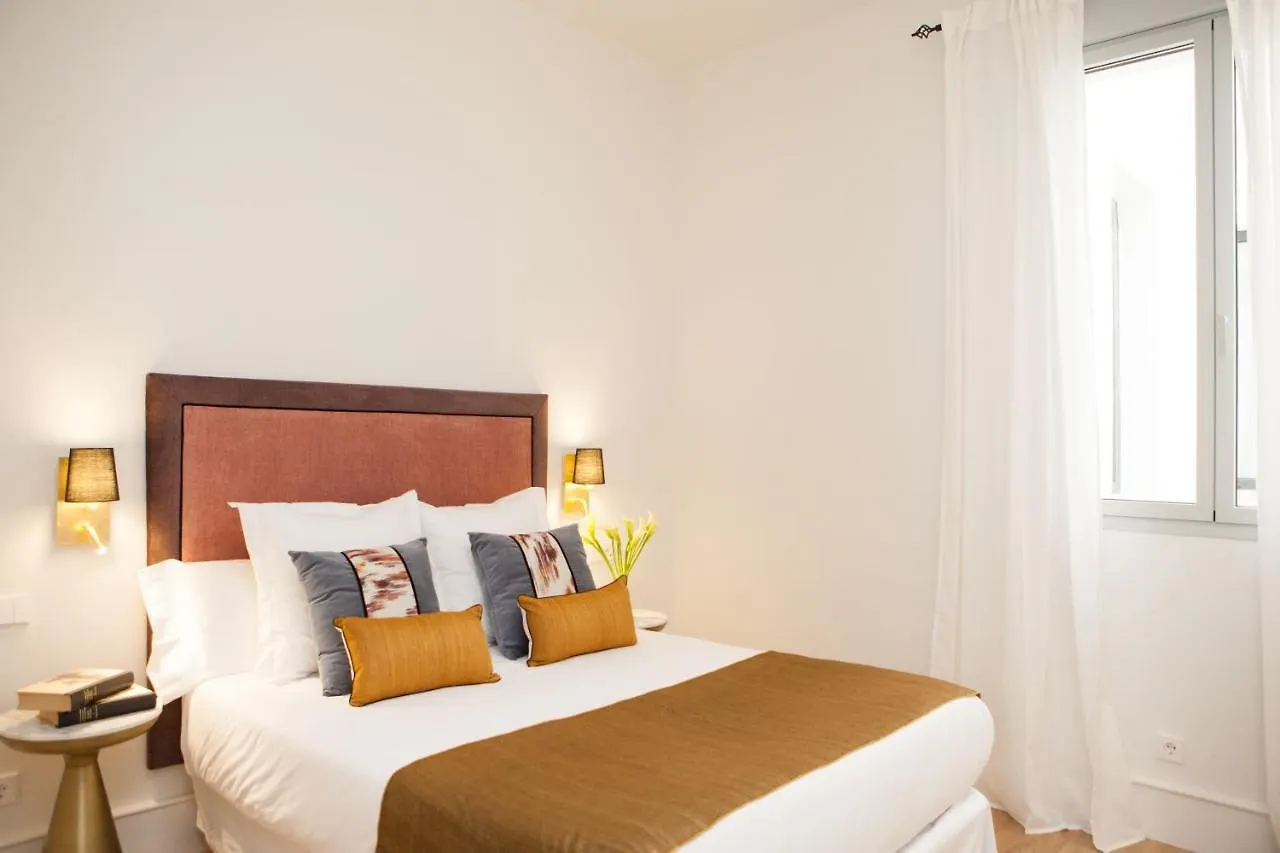Isg Apartments Cedaceros 세비야