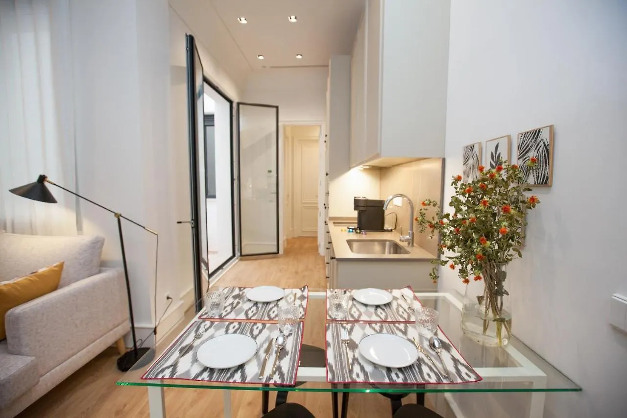 Isg Apartments Cedaceros Sevilla