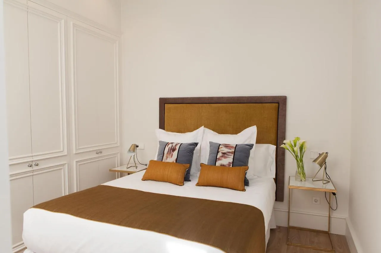 Isg Apartments Cedaceros Seville Spain