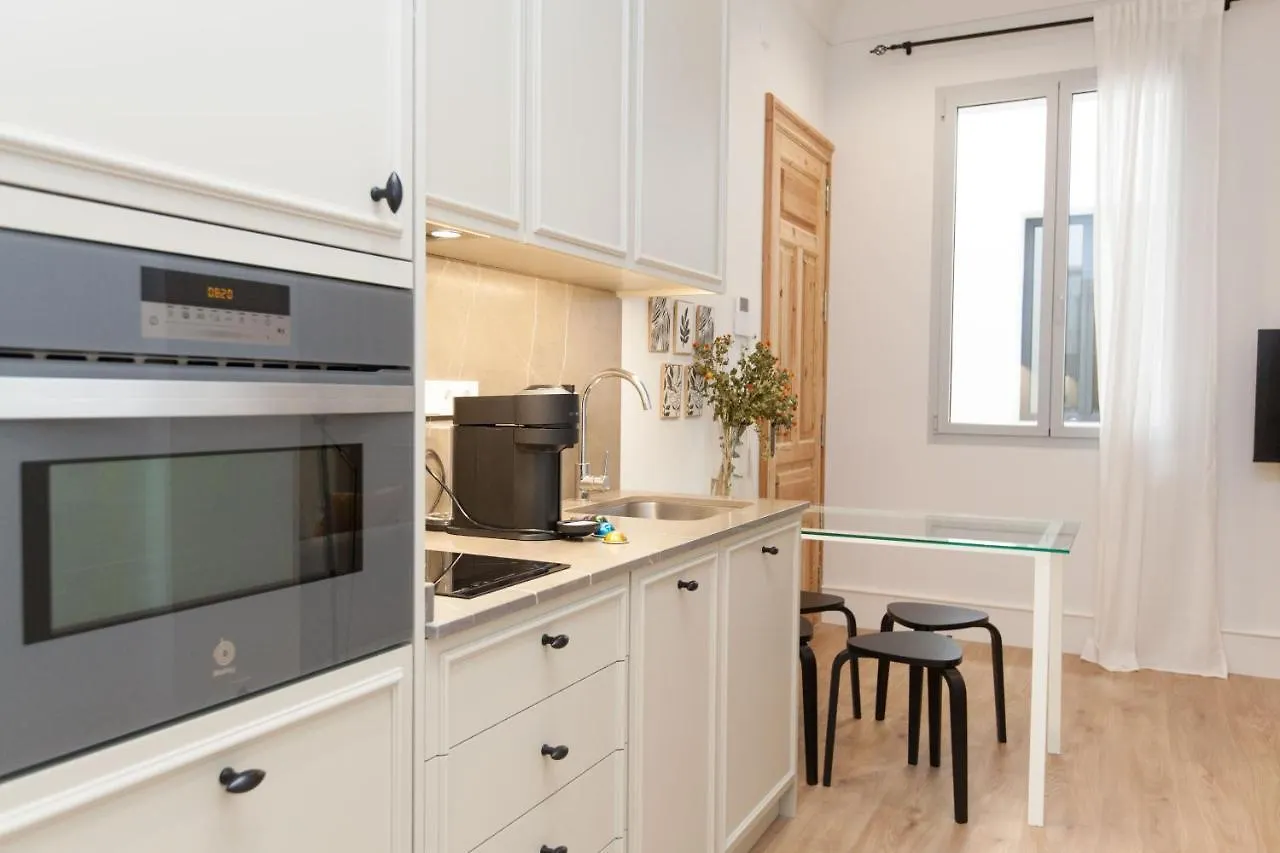Isg Apartments Cedaceros Seville Spain